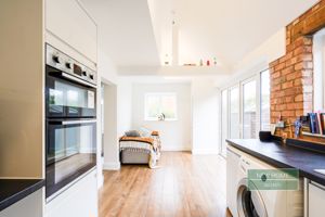 Photo 21- click for photo gallery